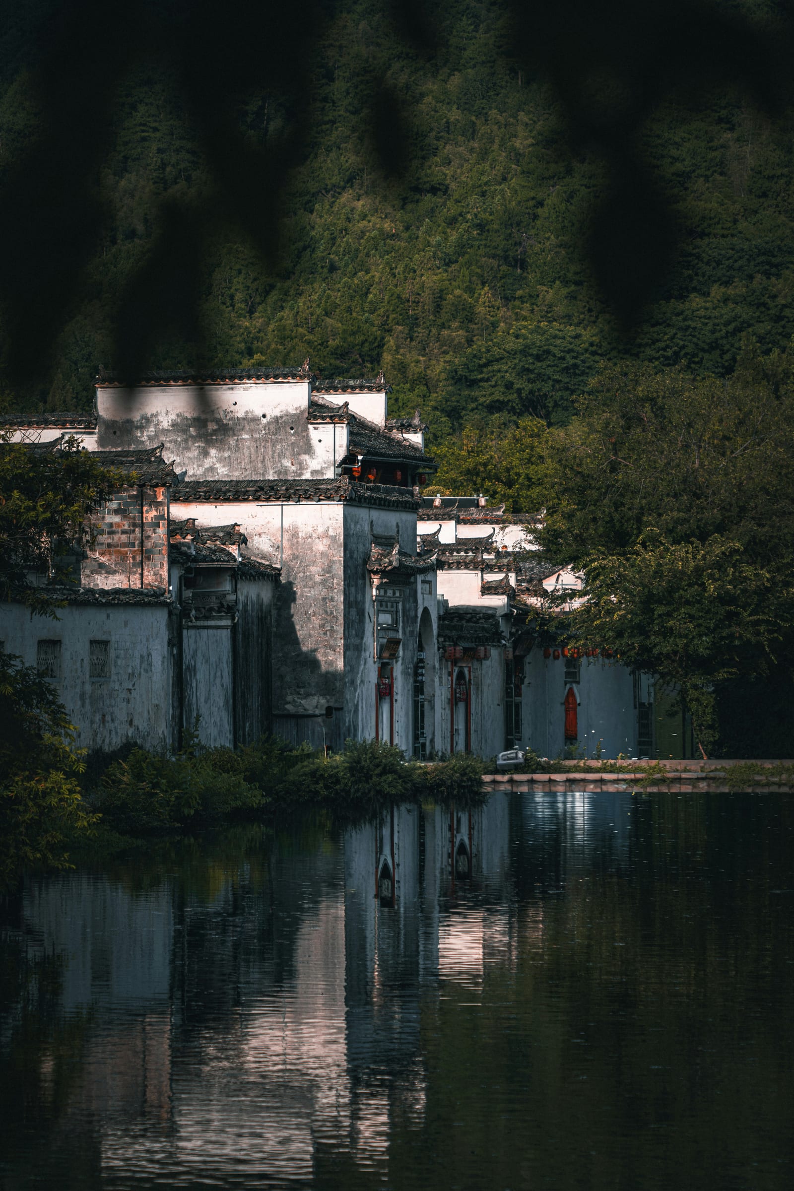 Huizhou-style houses, water and mountain scenery in Hongcun, Anhui